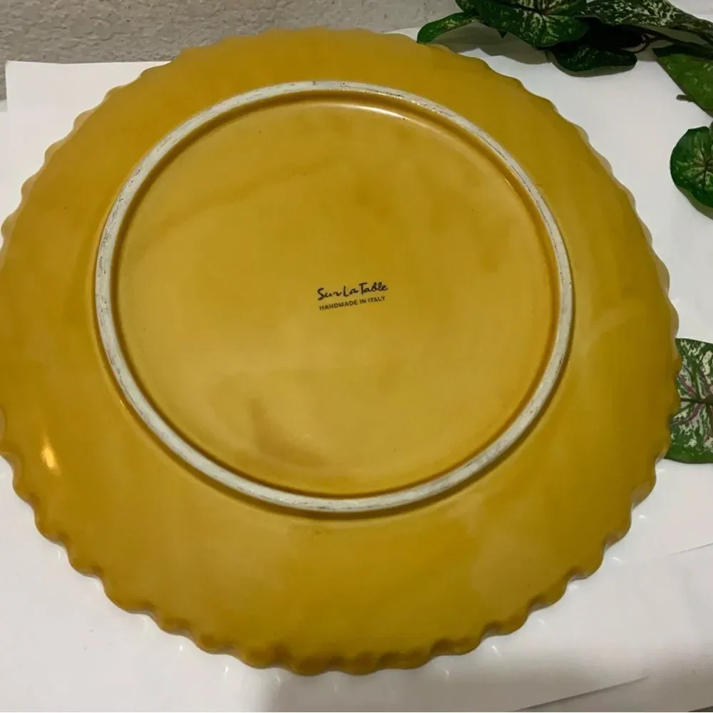 New Sur La Table Spring Summer Floral Design scalloped Plate Italy Flower 15”